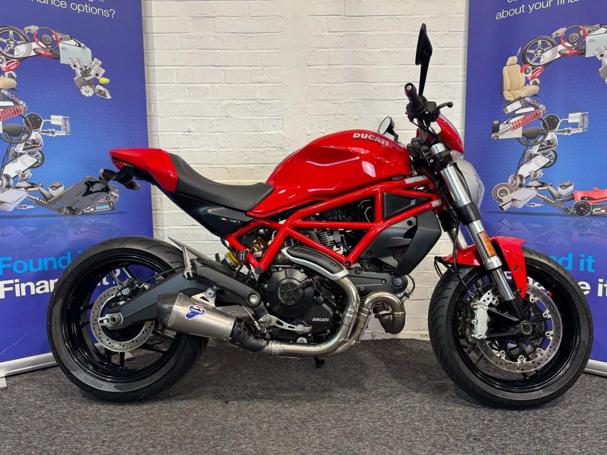 Check out this Ducati Monster 797 2018 Petrol Manual