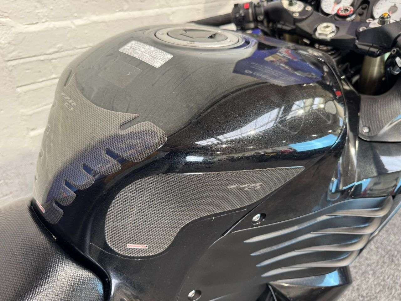 2010 KAWASAKI ZZR1400 2010 KAWASAKI ZZR1400