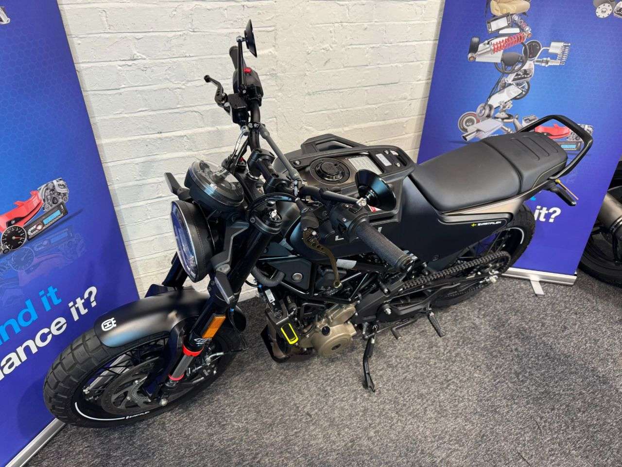 2023 HUSQVARNA SVARTPILEN 401 2023 HUSQVARNA SVARTPILEN 401