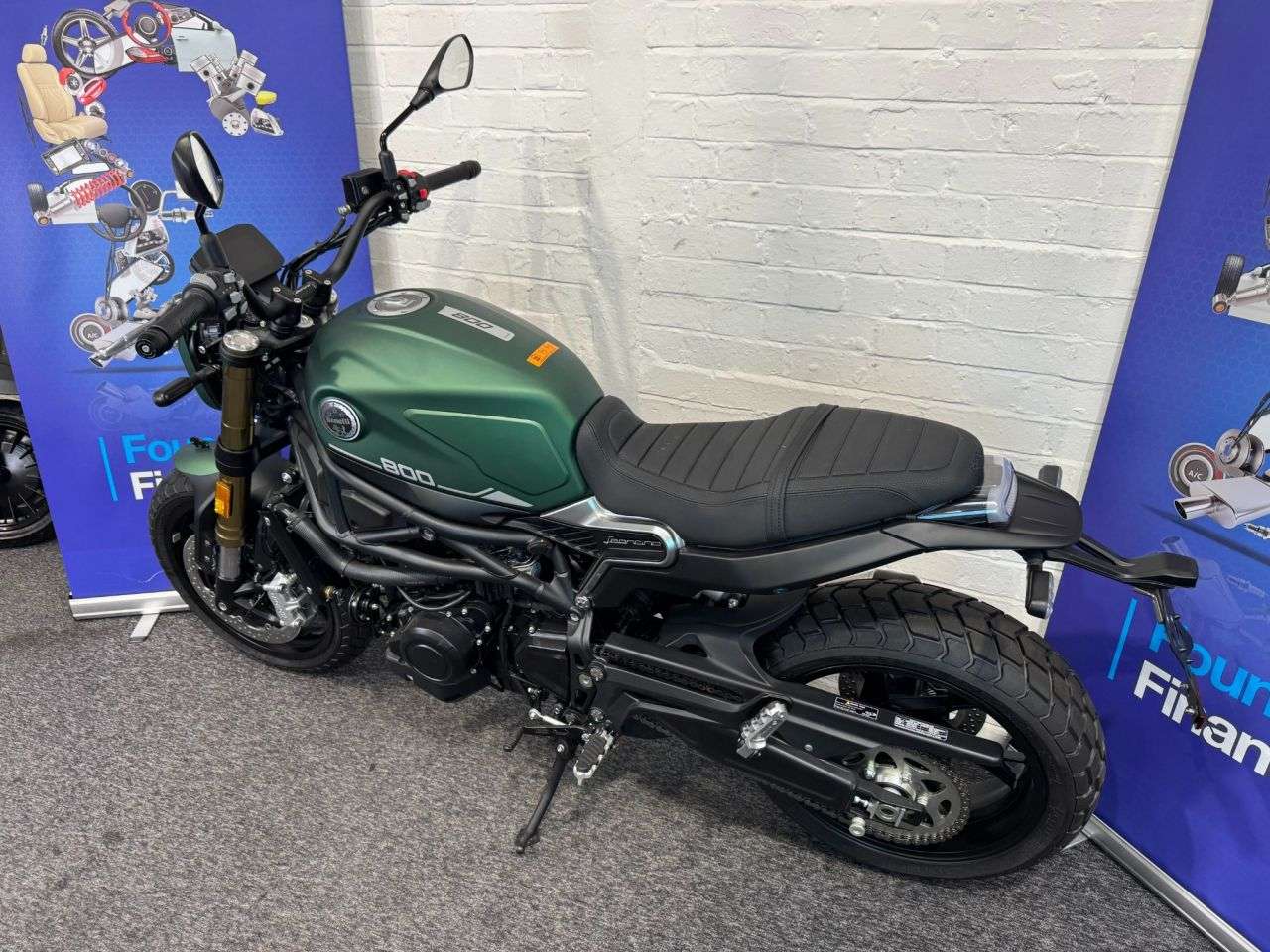 null BENELLI LEONCINO 800 null BENELLI LEONCINO 800