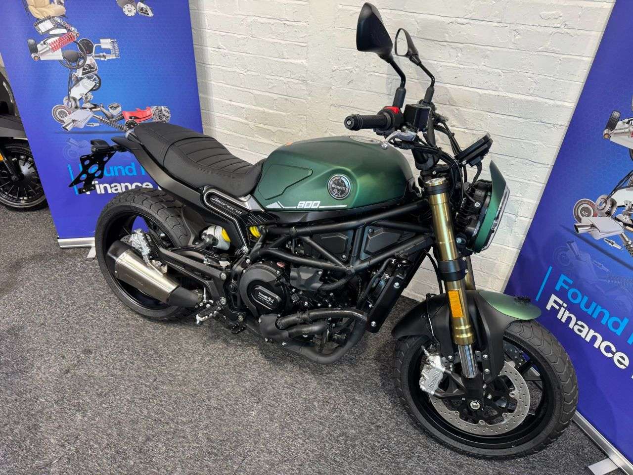 null BENELLI LEONCINO 800 null BENELLI LEONCINO 800