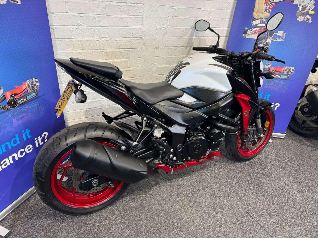 2020 SUZUKI GSX-S750 2020 SUZUKI GSX-S750