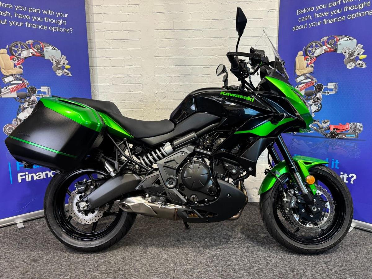 Check out this Kawasaki Versys 650 2022 Petrol Manual