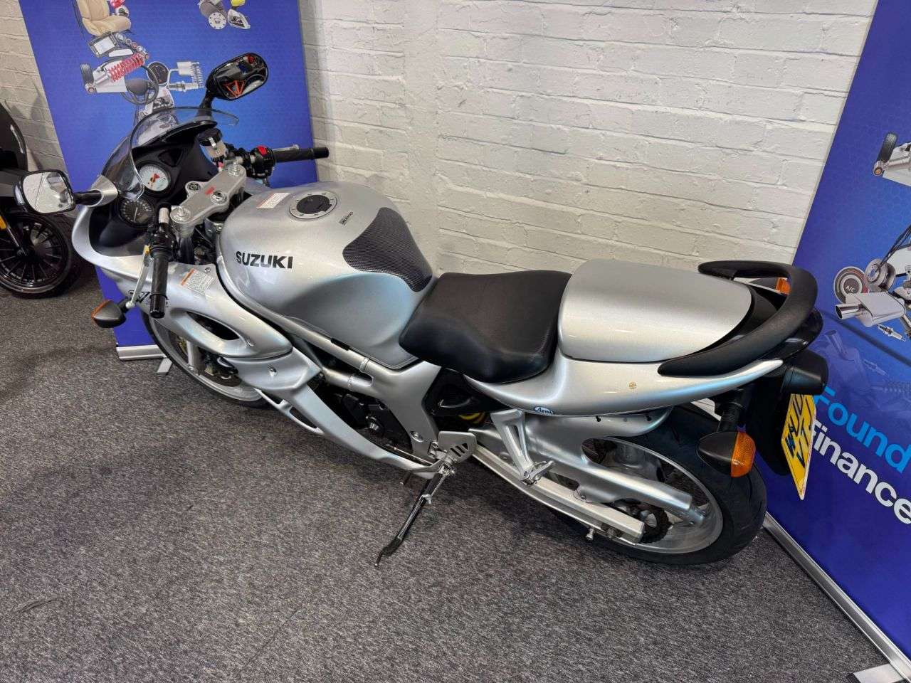 2002 SUZUKI SV650S 2002 SUZUKI SV650S