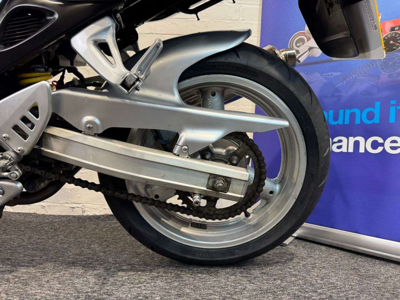 2002 SUZUKI SV650S 2002 SUZUKI SV650S