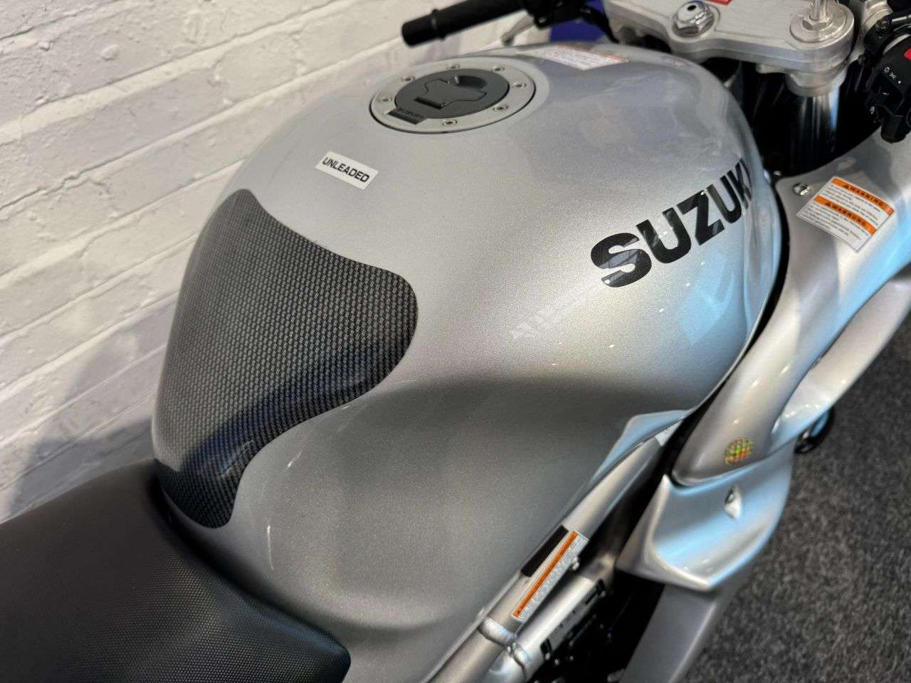 2002 SUZUKI SV650S 2002 SUZUKI SV650S