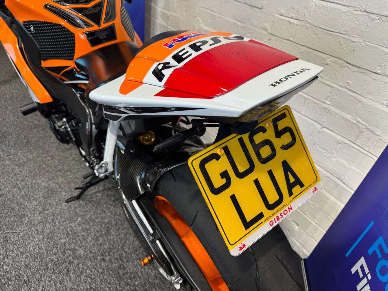 null HONDA CBR1000RR FIREBLADE null HONDA CBR1000RR FIREBLADE