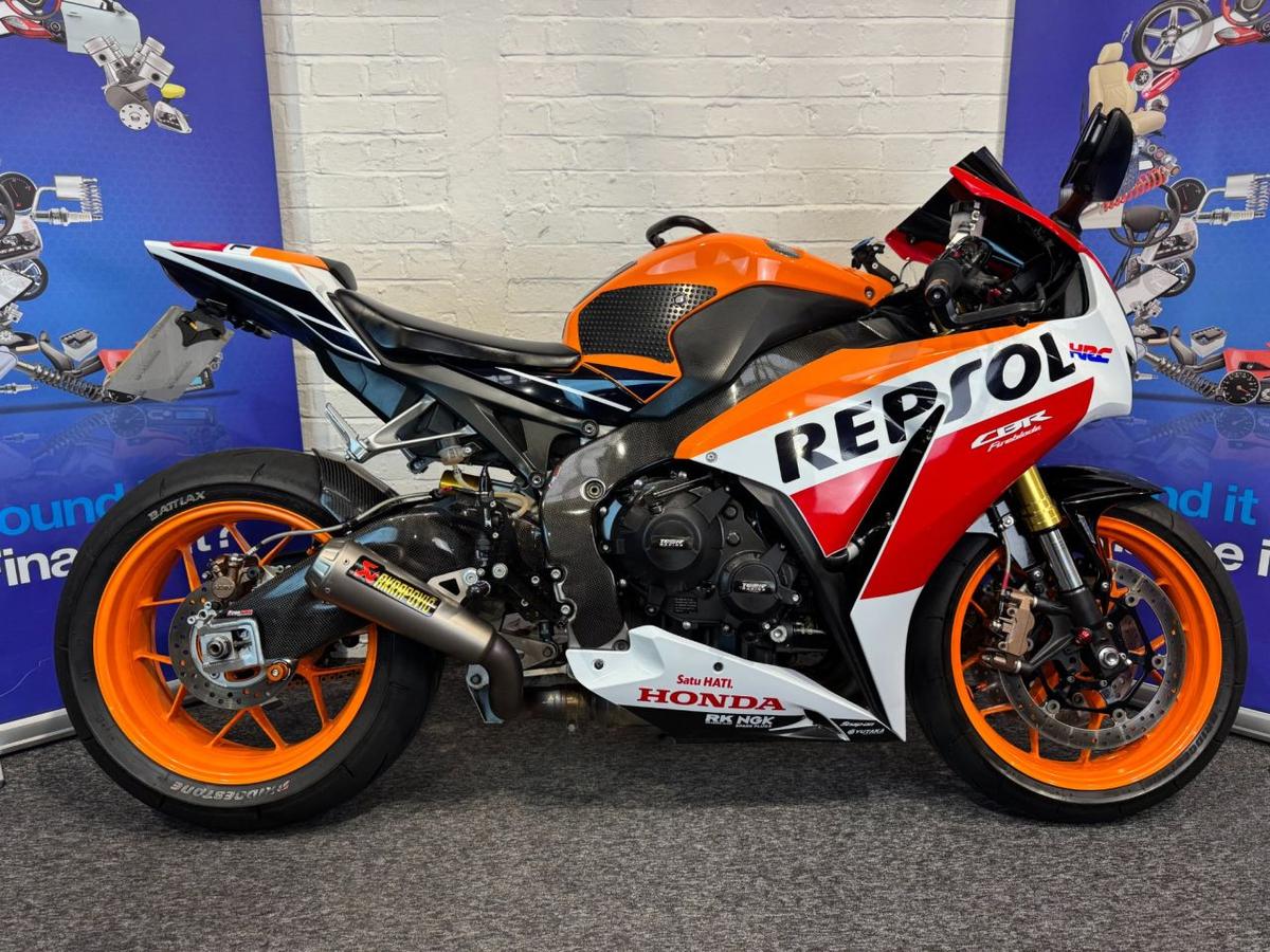 Check out this Honda Cbr1000rr Fireblade Petrol Manual