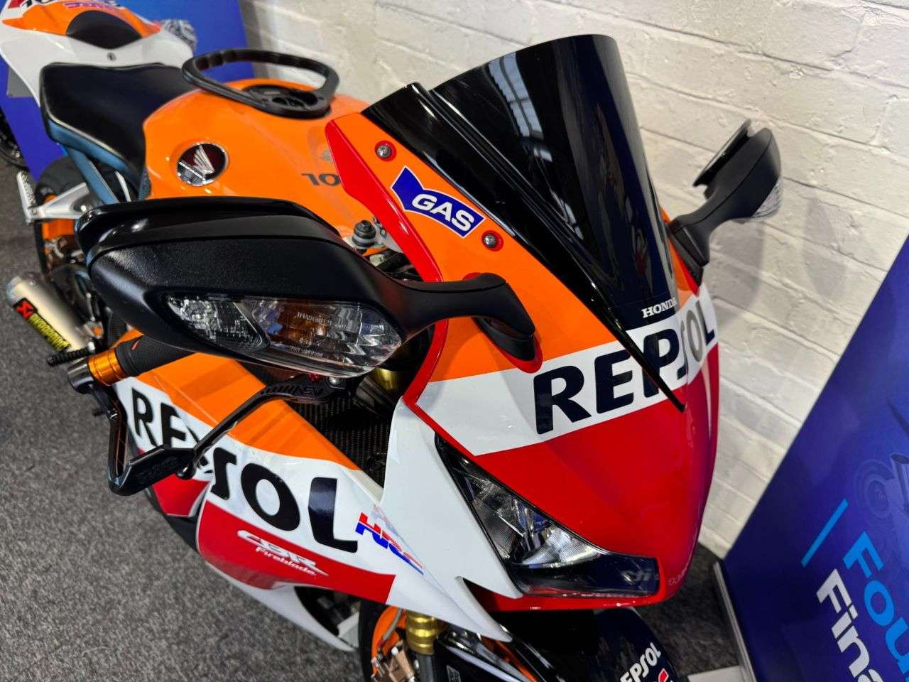 null HONDA CBR1000RR FIREBLADE null HONDA CBR1000RR FIREBLADE
