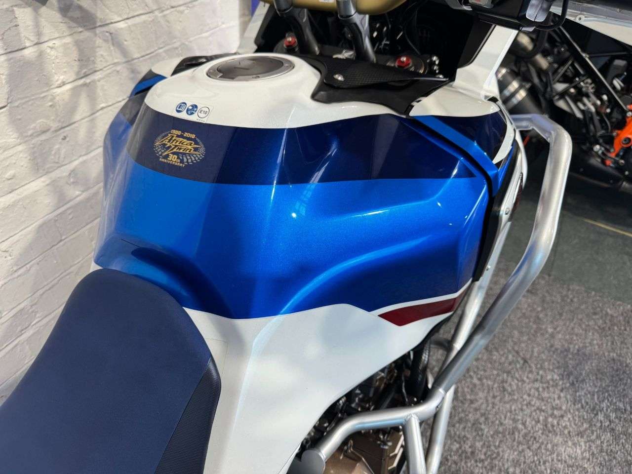 2018 HONDA CRF1000L AFRICA TWIN 2018 HONDA CRF1000L AFRICA TWIN