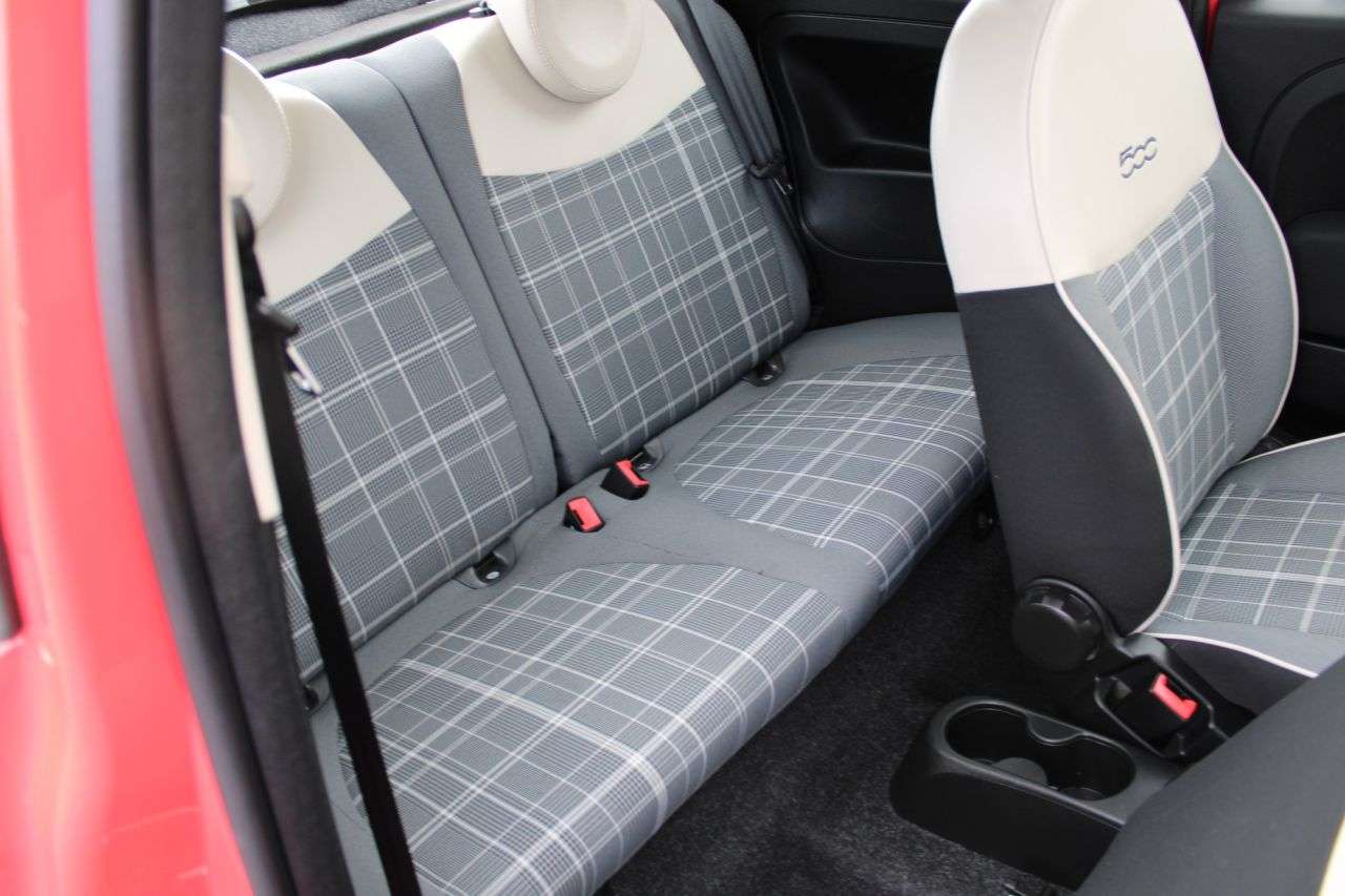 2018 FIAT 500 2018 FIAT 500