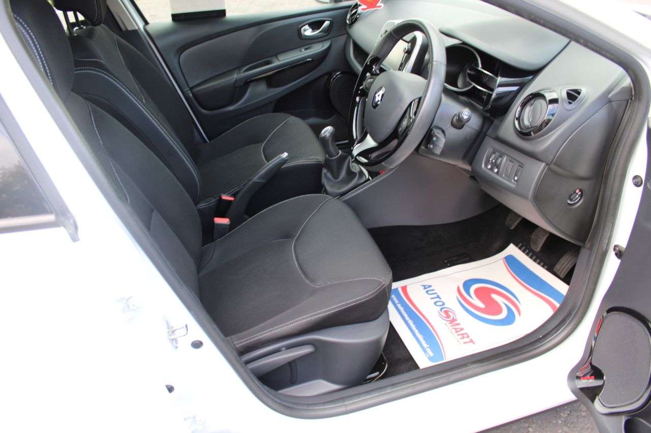 2015 RENAULT CLIO 2015 RENAULT CLIO