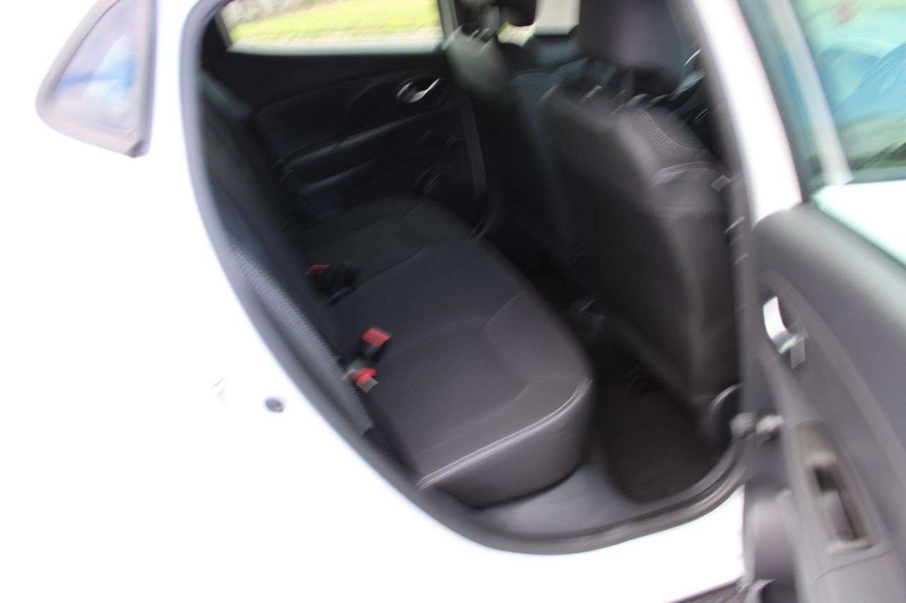 2015 RENAULT CLIO 2015 RENAULT CLIO