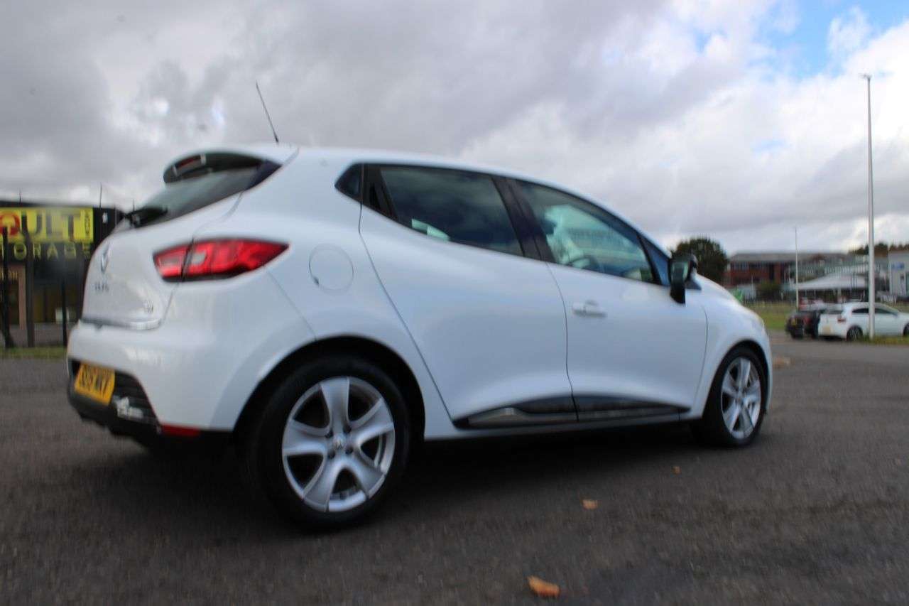 2015 RENAULT CLIO 2015 RENAULT CLIO