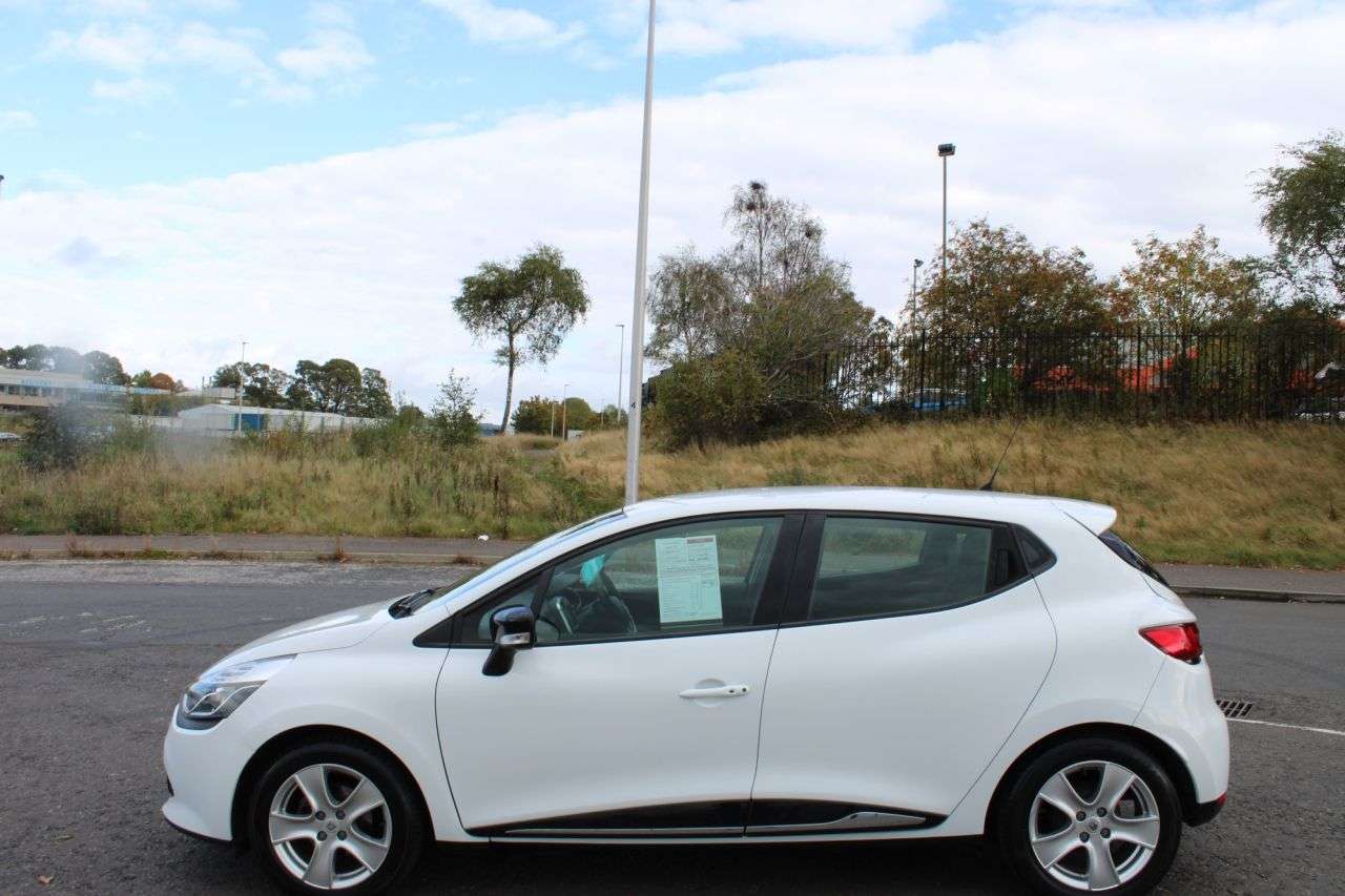 2015 RENAULT CLIO 2015 RENAULT CLIO