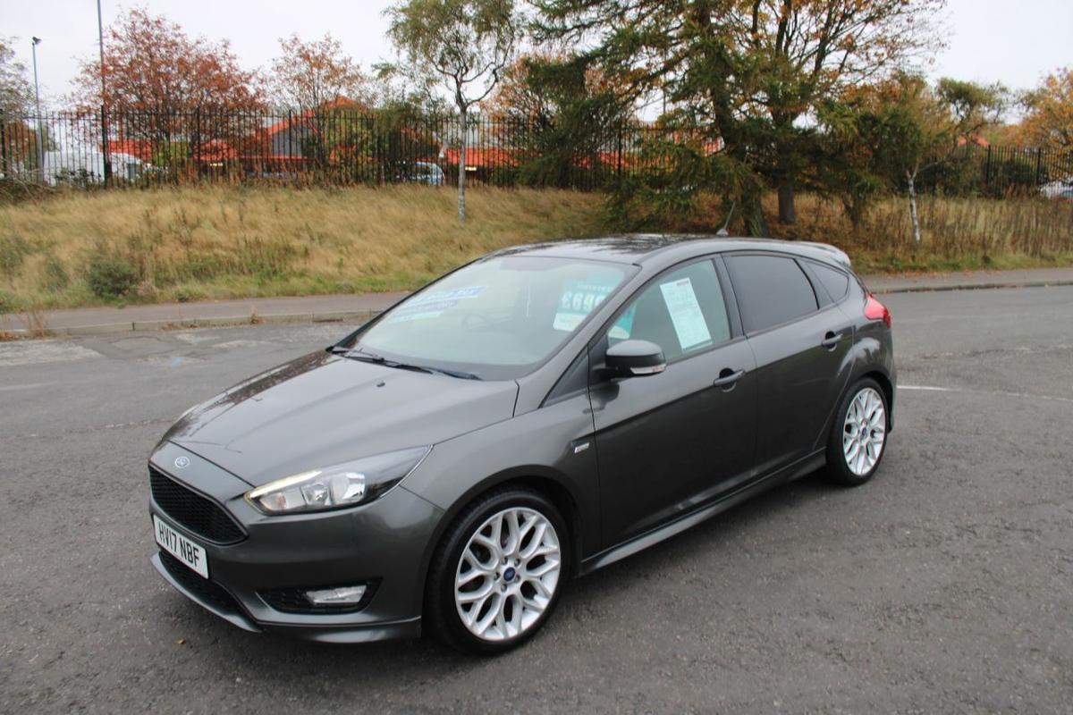 Check out this Ford Focus 2017 Petrol Manual
