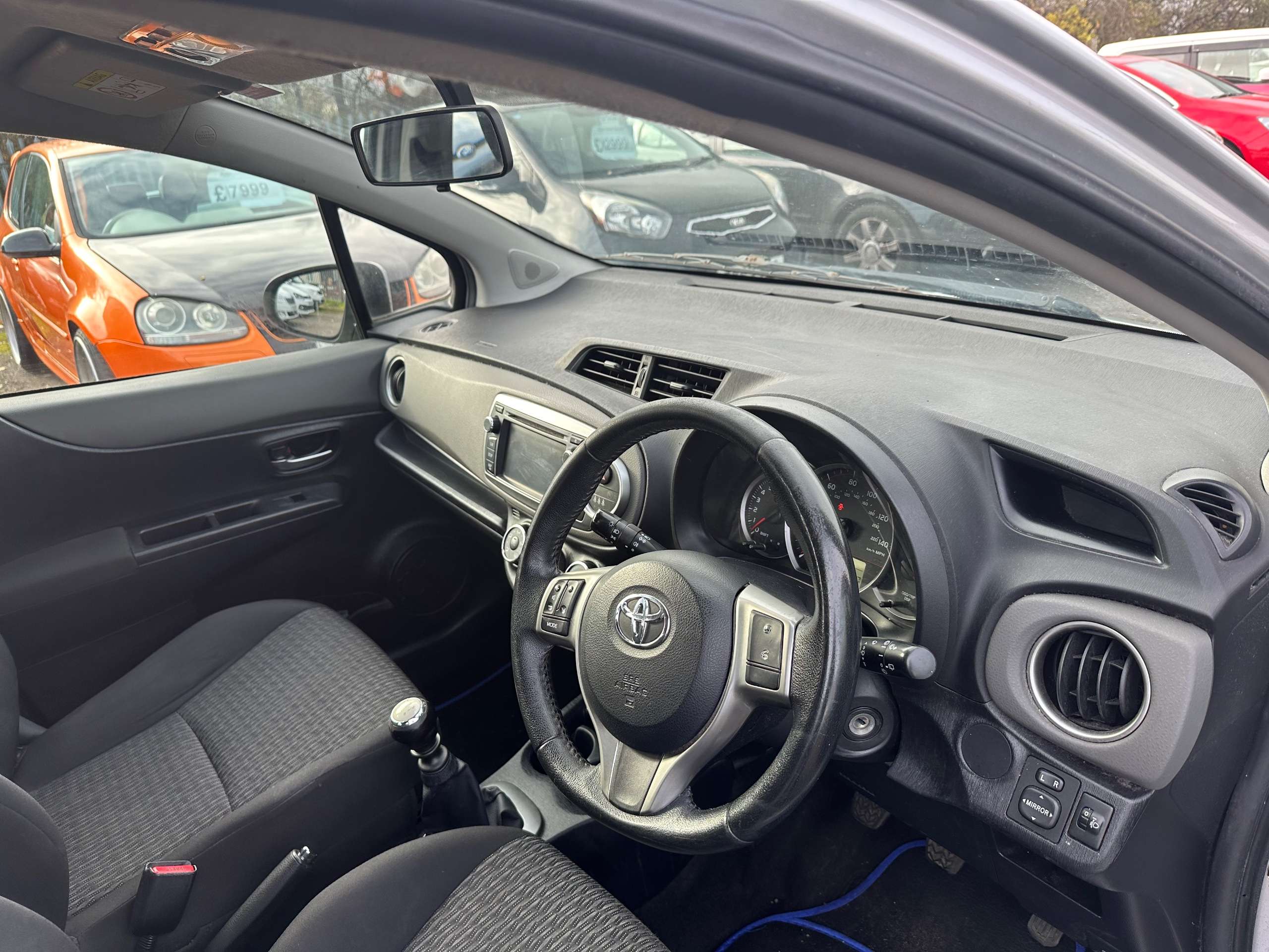 2013 TOYOTA YARIS 2013 TOYOTA YARIS