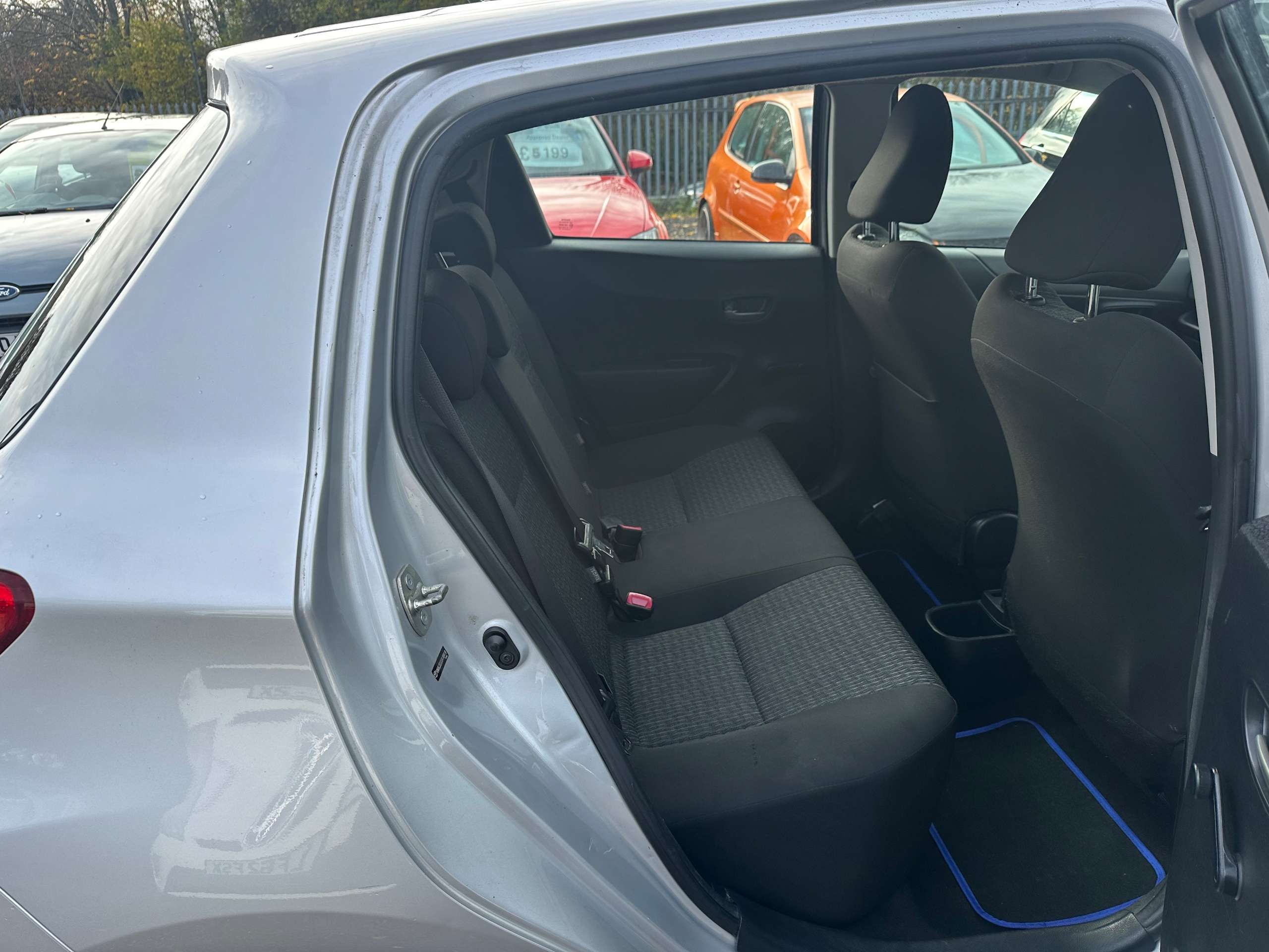 2013 TOYOTA YARIS 2013 TOYOTA YARIS