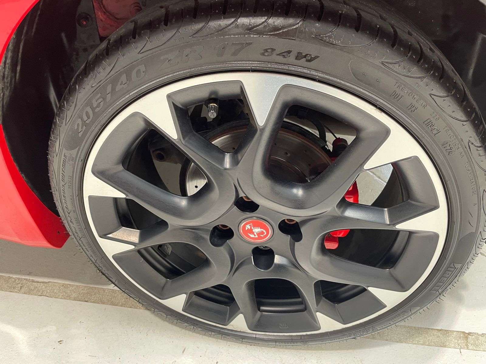 2020 ABARTH 595 2020 ABARTH 595