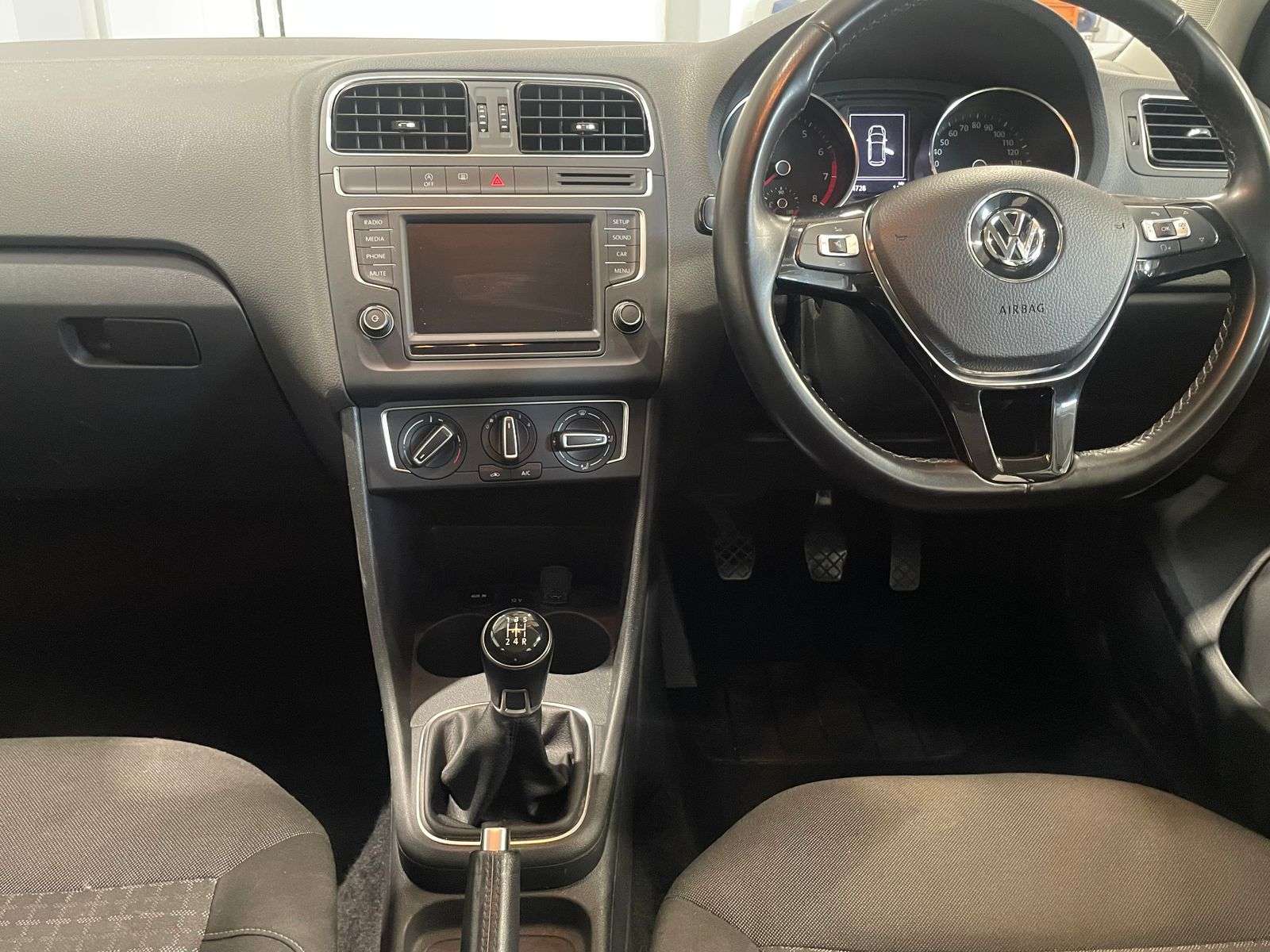 2015 VOLKSWAGEN POLO 2015 VOLKSWAGEN POLO