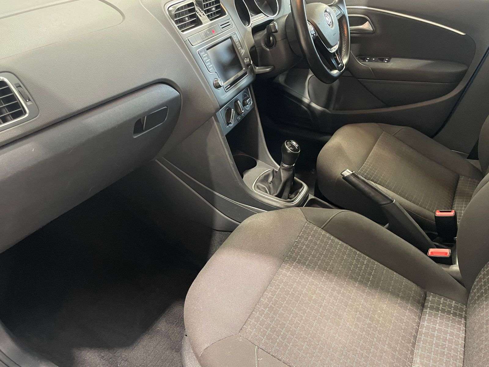 2015 VOLKSWAGEN POLO 2015 VOLKSWAGEN POLO