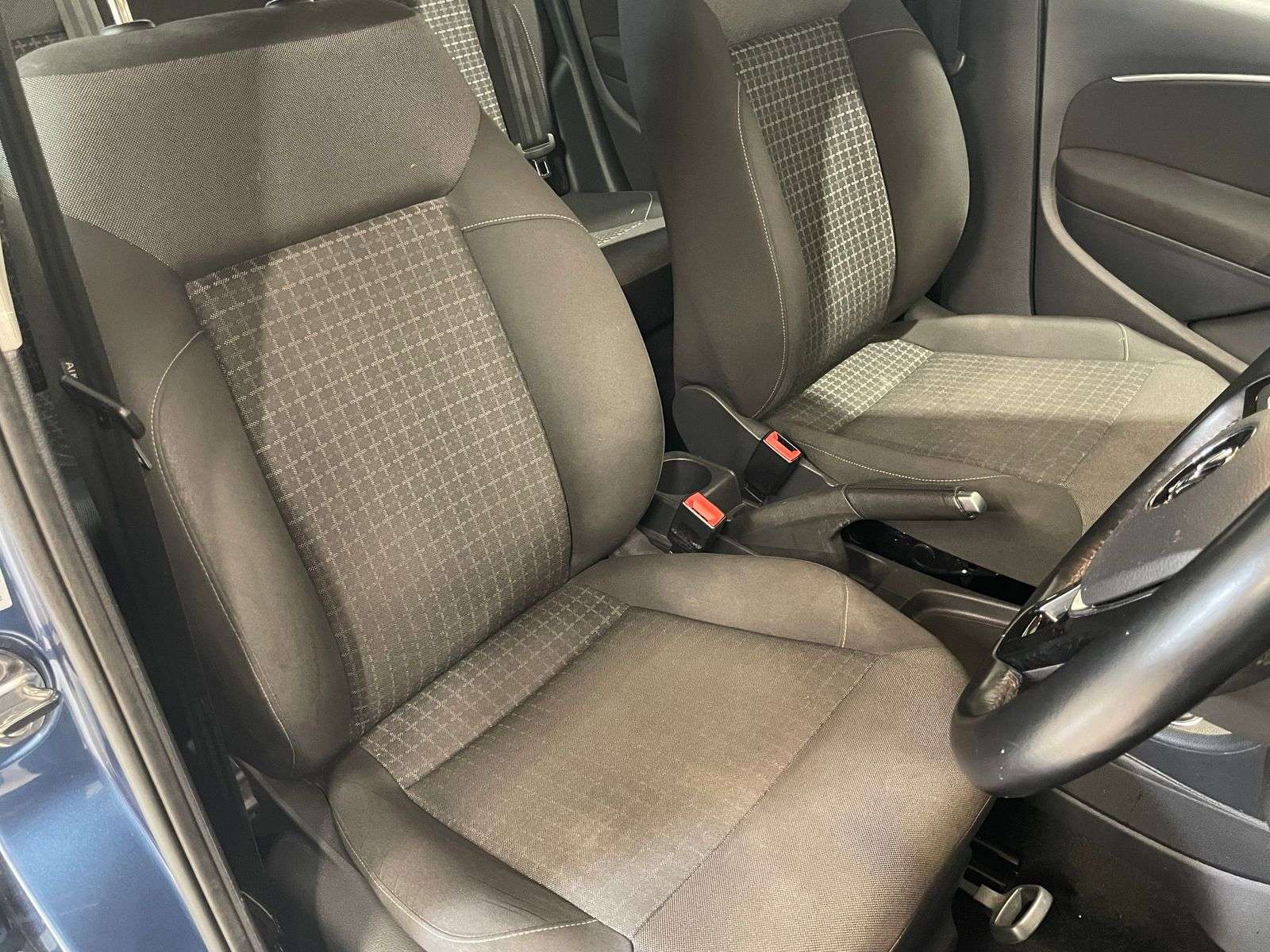 2015 VOLKSWAGEN POLO 2015 VOLKSWAGEN POLO