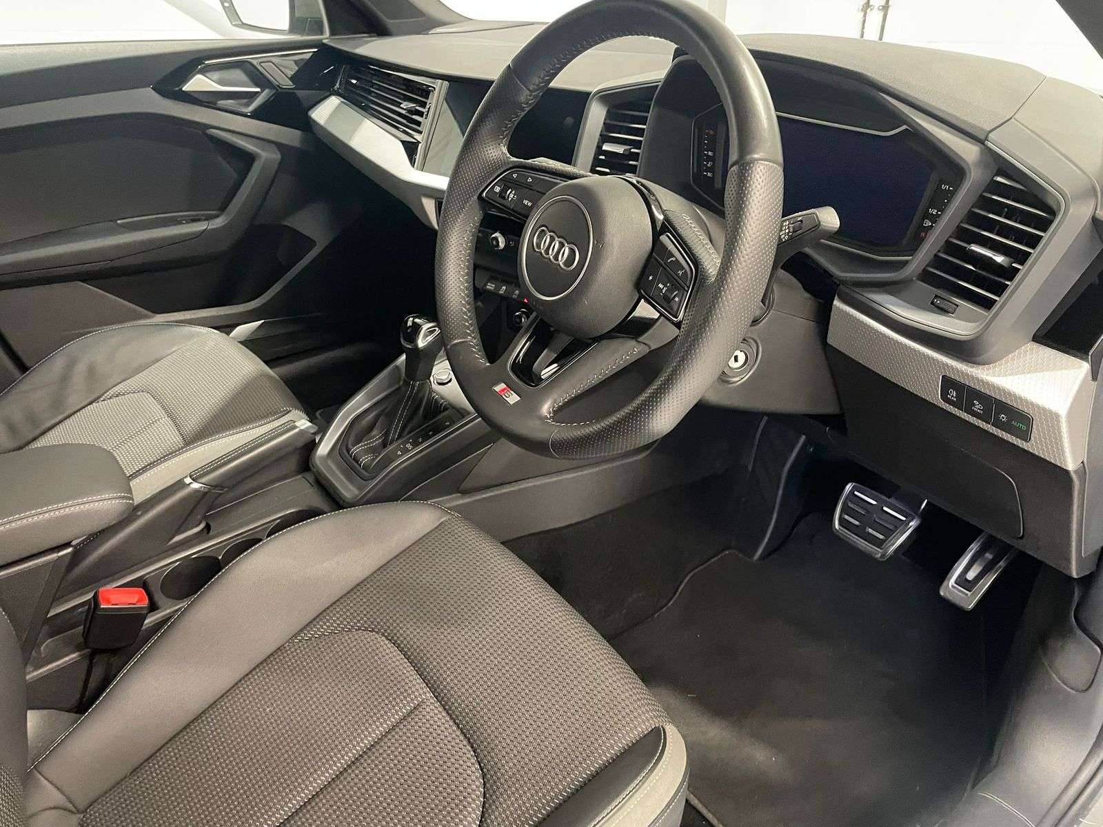 2020 AUDI A1 2020 AUDI A1