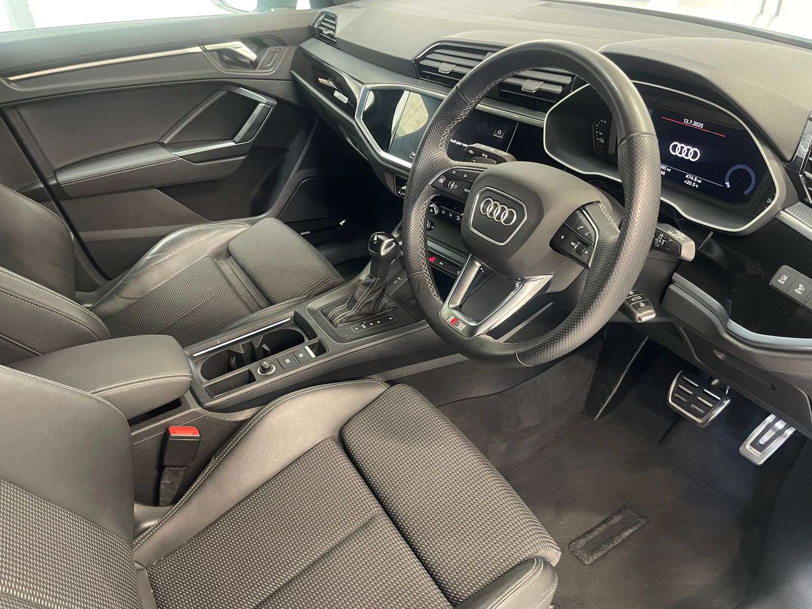 2023 AUDI Q3 2023 AUDI Q3