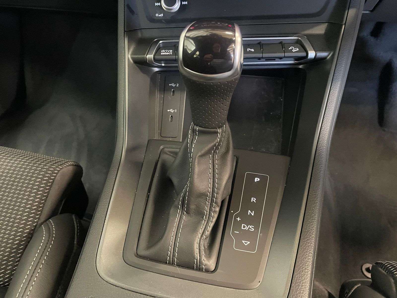 2023 AUDI Q3 2023 AUDI Q3