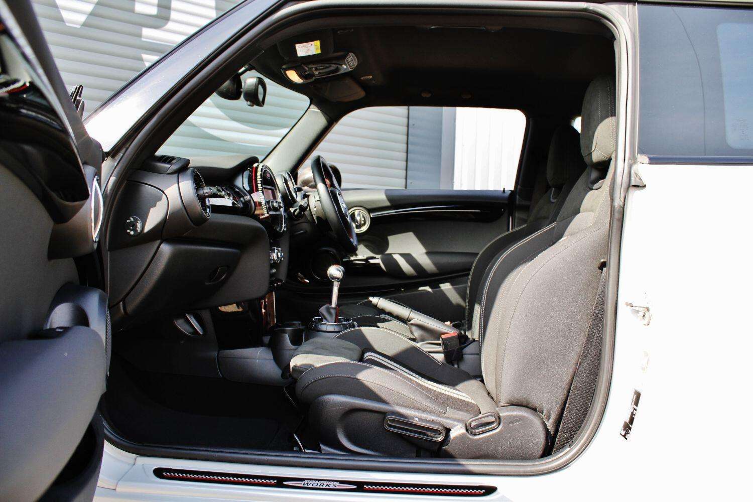 2017 MINI HATCH COOPER 2017 MINI HATCH COOPER