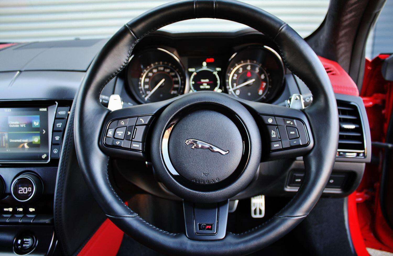 2016 JAGUAR F-TYPE 2016 JAGUAR F-TYPE