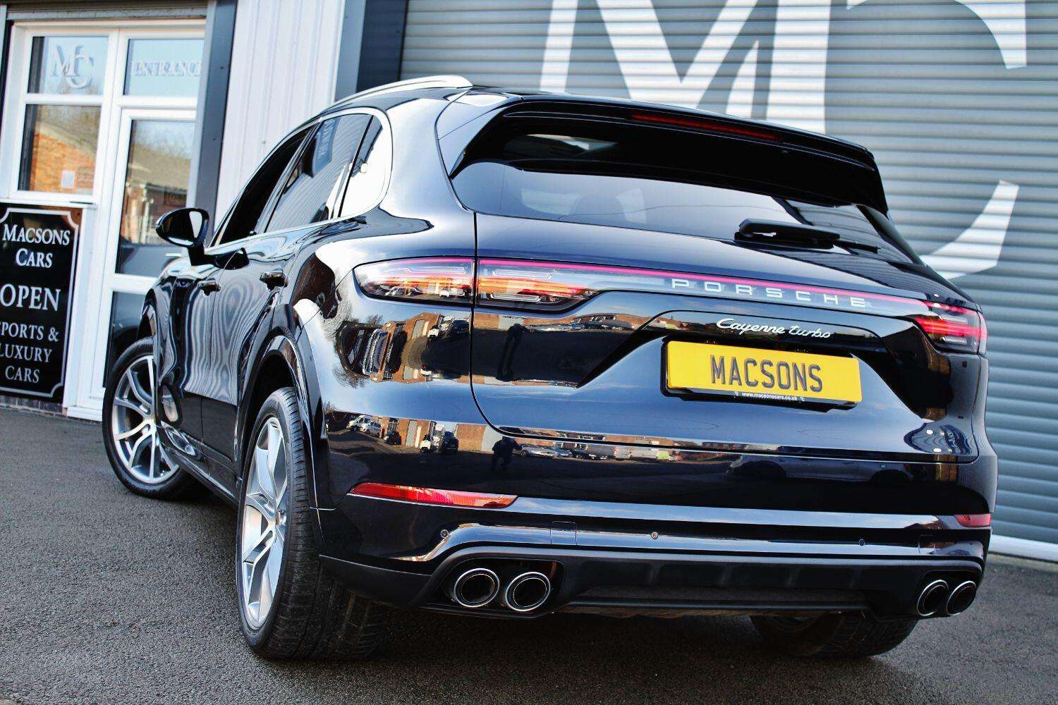 2020 PORSCHE CAYENNE 2020 PORSCHE CAYENNE