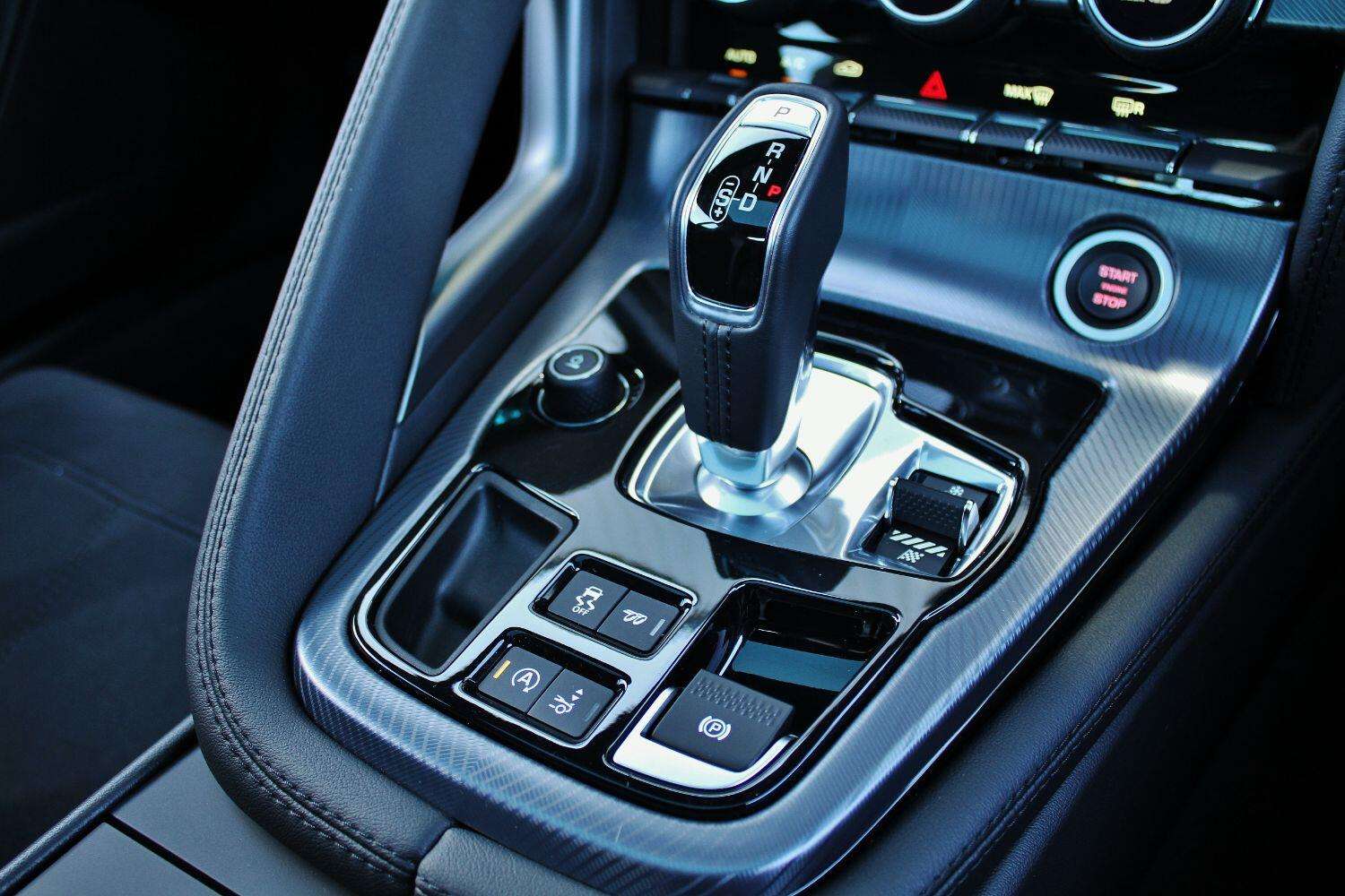 2021 JAGUAR F-TYPE 2021 JAGUAR F-TYPE