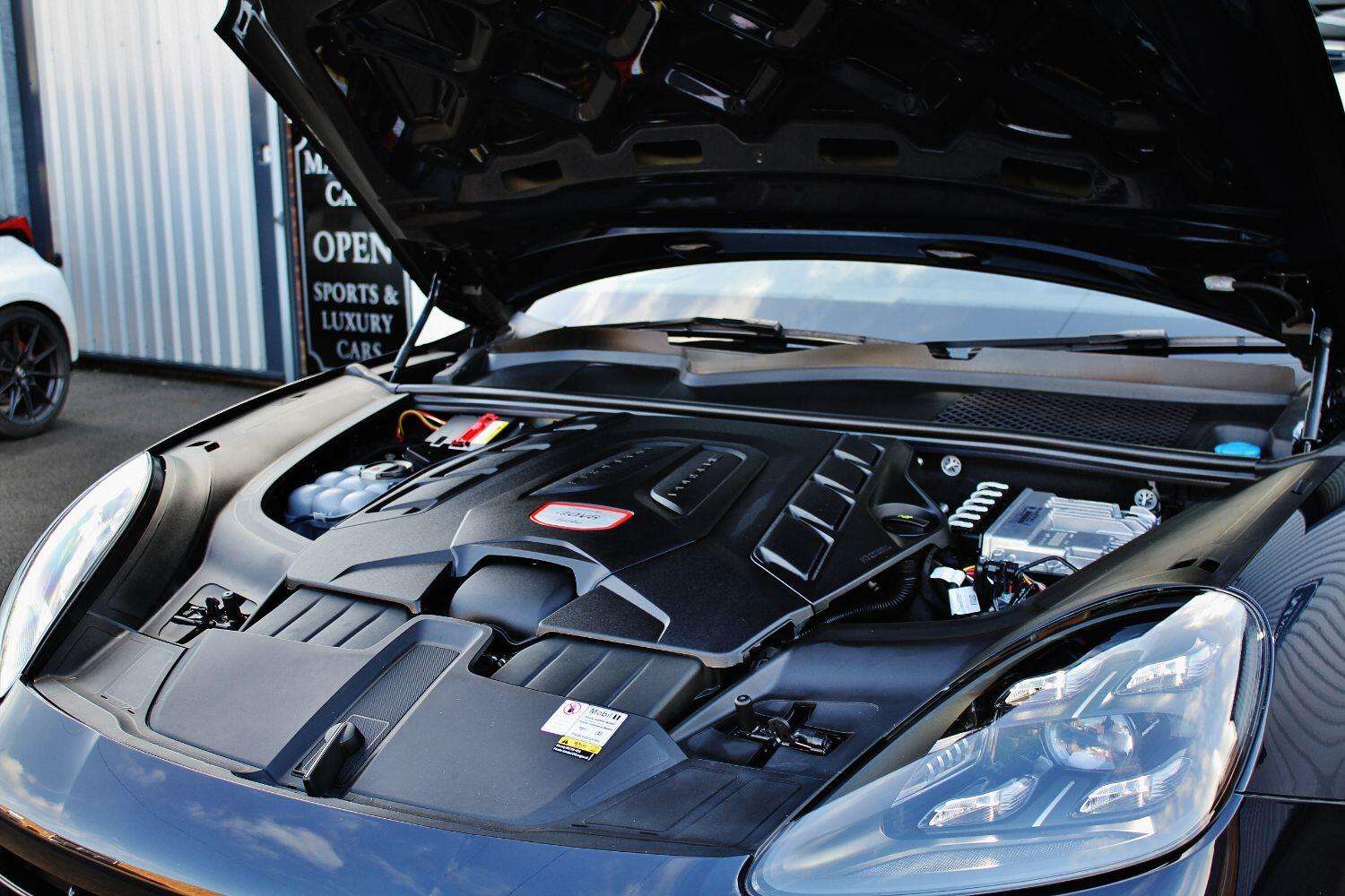 2020 PORSCHE CAYENNE 2020 PORSCHE CAYENNE