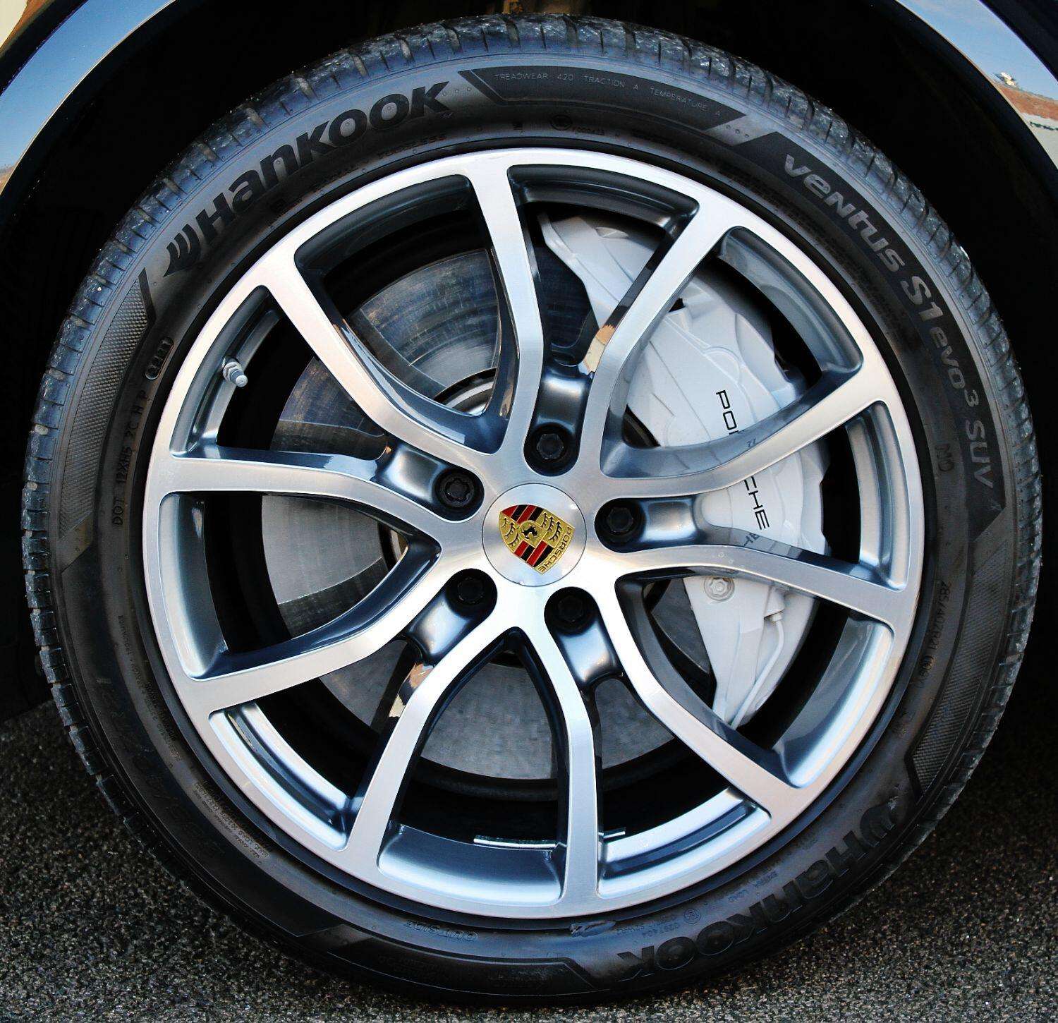 2020 PORSCHE CAYENNE 2020 PORSCHE CAYENNE