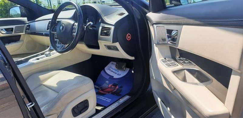 2014 JAGUAR XF 2014 JAGUAR XF