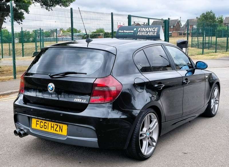 2011 BMW 1 SERIES 2011 BMW 1 SERIES