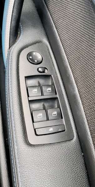 2011 BMW 1 SERIES 2011 BMW 1 SERIES