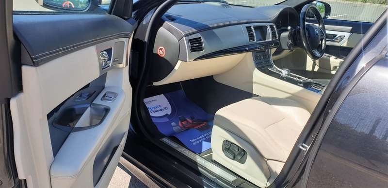 2014 JAGUAR XF 2014 JAGUAR XF