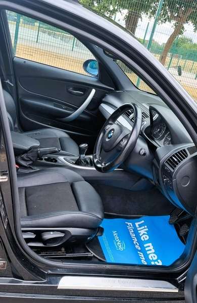 2011 BMW 1 SERIES 2011 BMW 1 SERIES