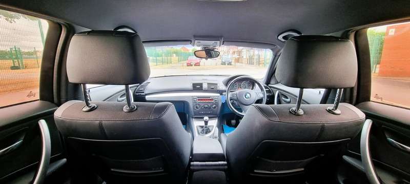 2011 BMW 1 SERIES 2011 BMW 1 SERIES