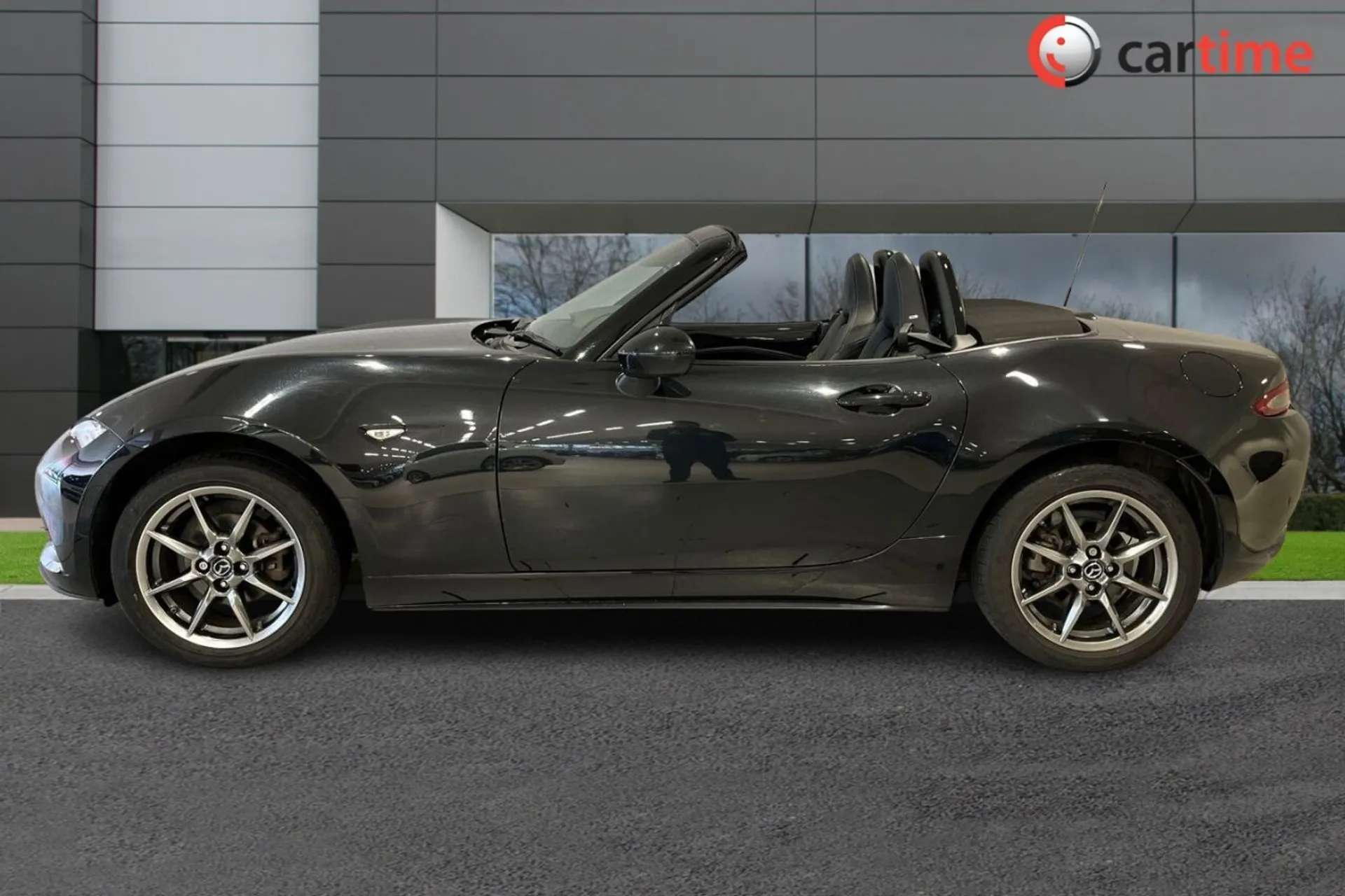 2021 MAZDA MX-5 2021 MAZDA MX-5