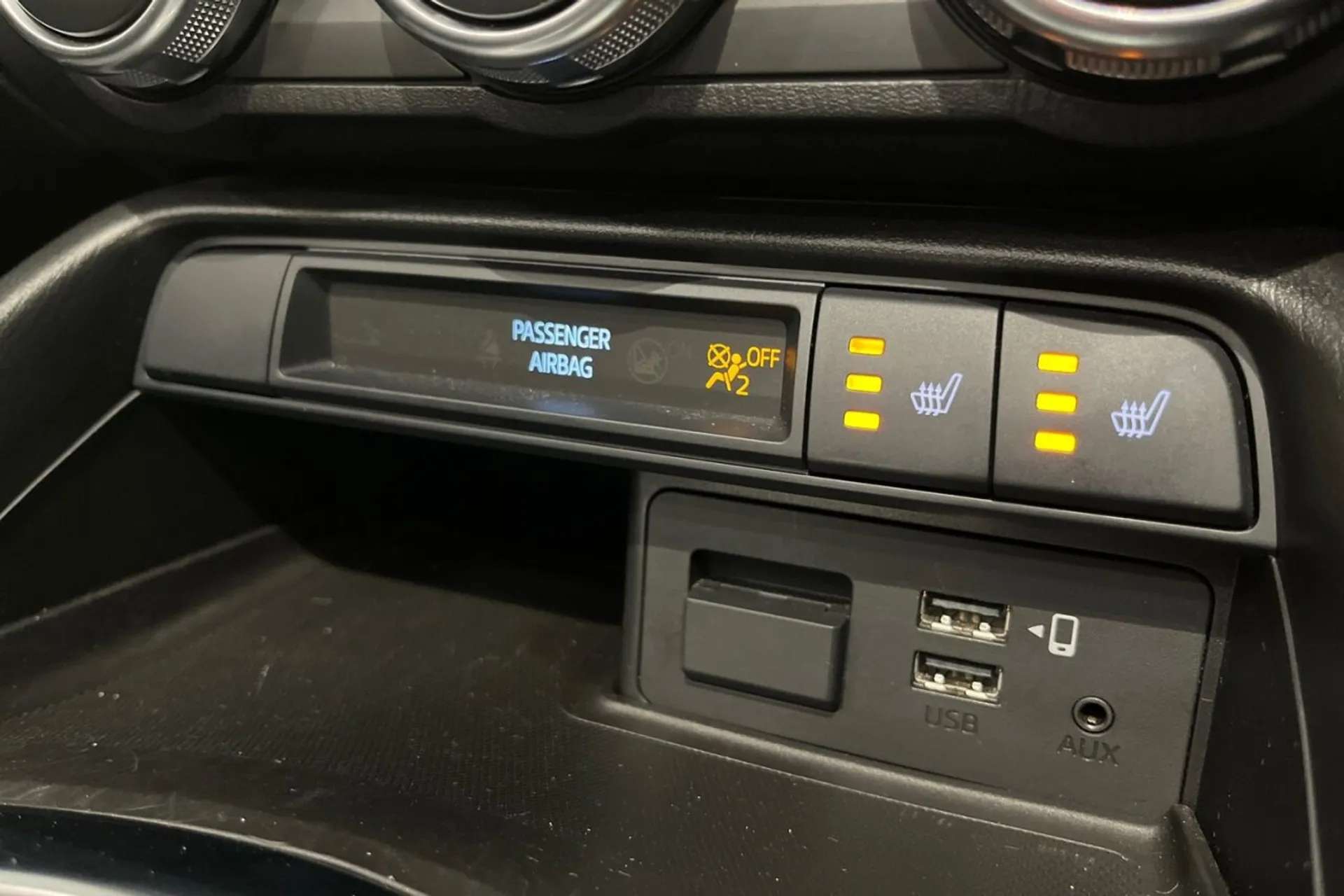 2021 MAZDA MX-5 2021 MAZDA MX-5