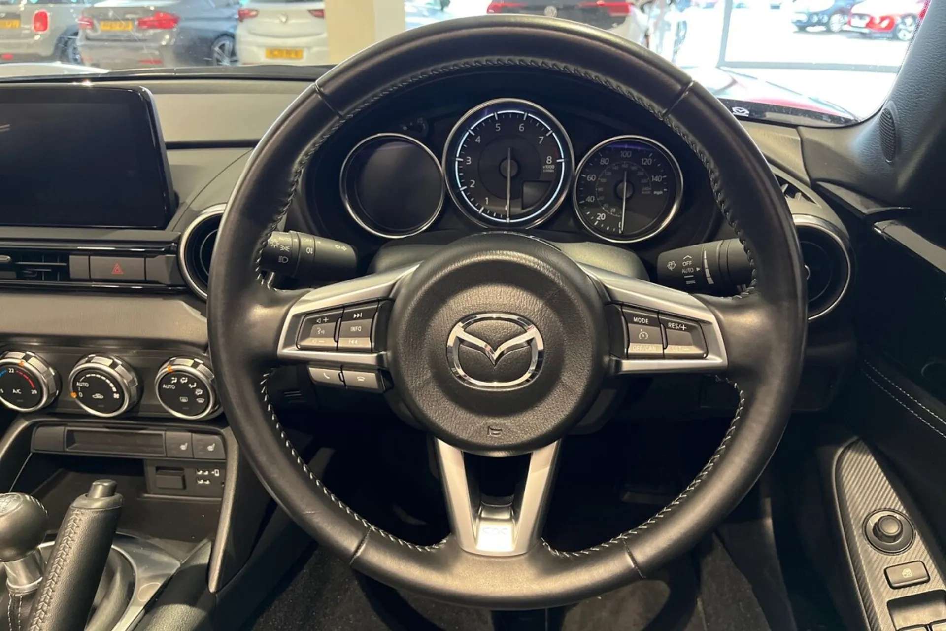 2021 MAZDA MX-5 2021 MAZDA MX-5
