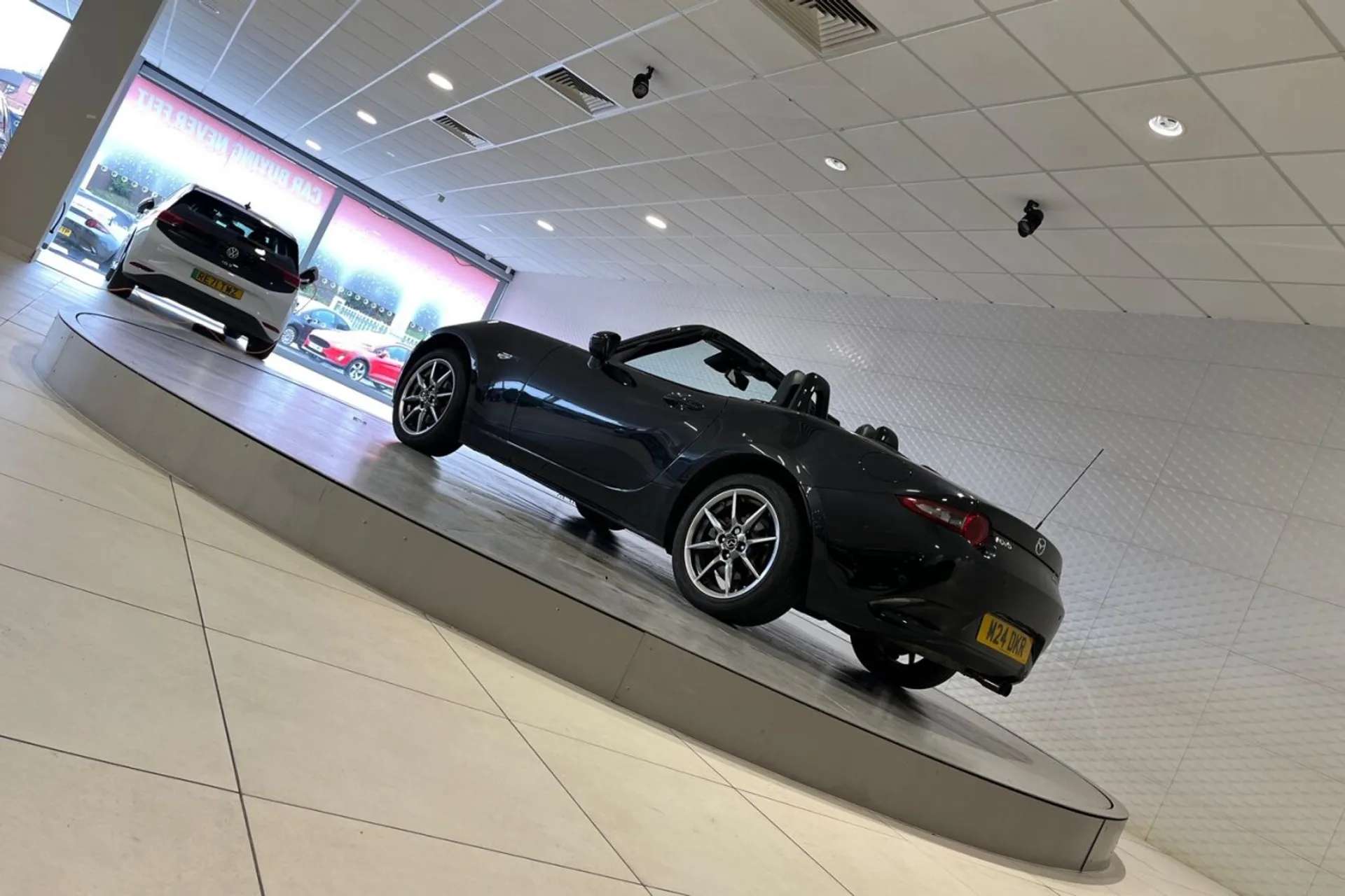 2021 MAZDA MX-5 2021 MAZDA MX-5