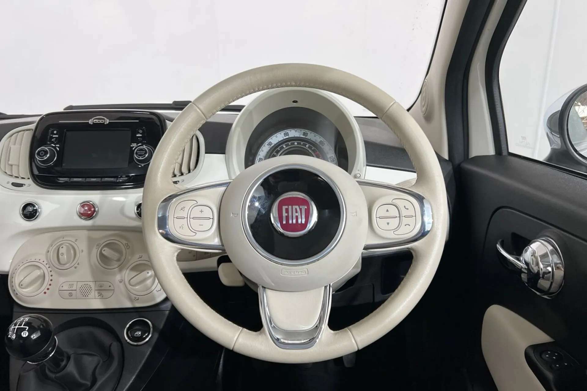 2019 FIAT 500 2019 FIAT 500