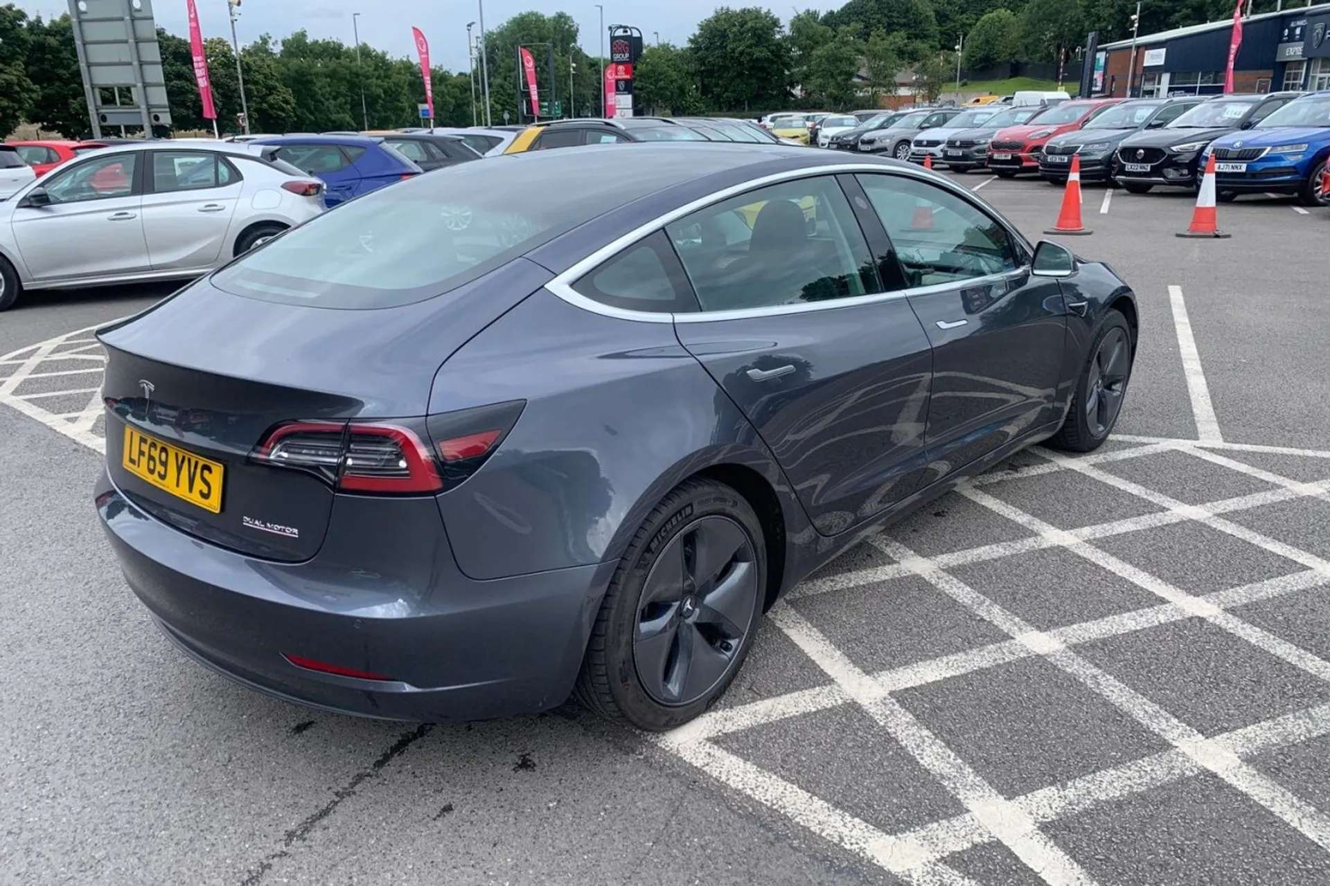 2019 TESLA MODEL 3 2019 TESLA MODEL 3