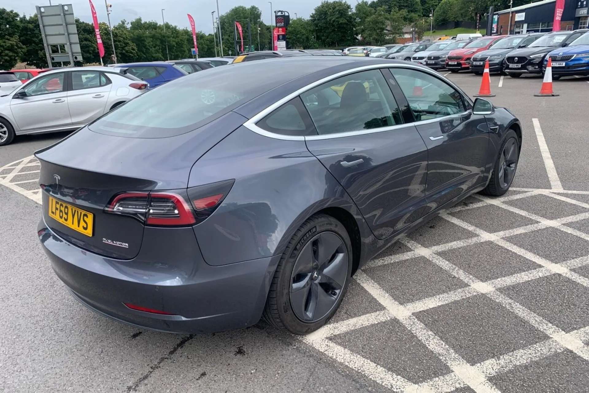 2019 TESLA MODEL 3 2019 TESLA MODEL 3