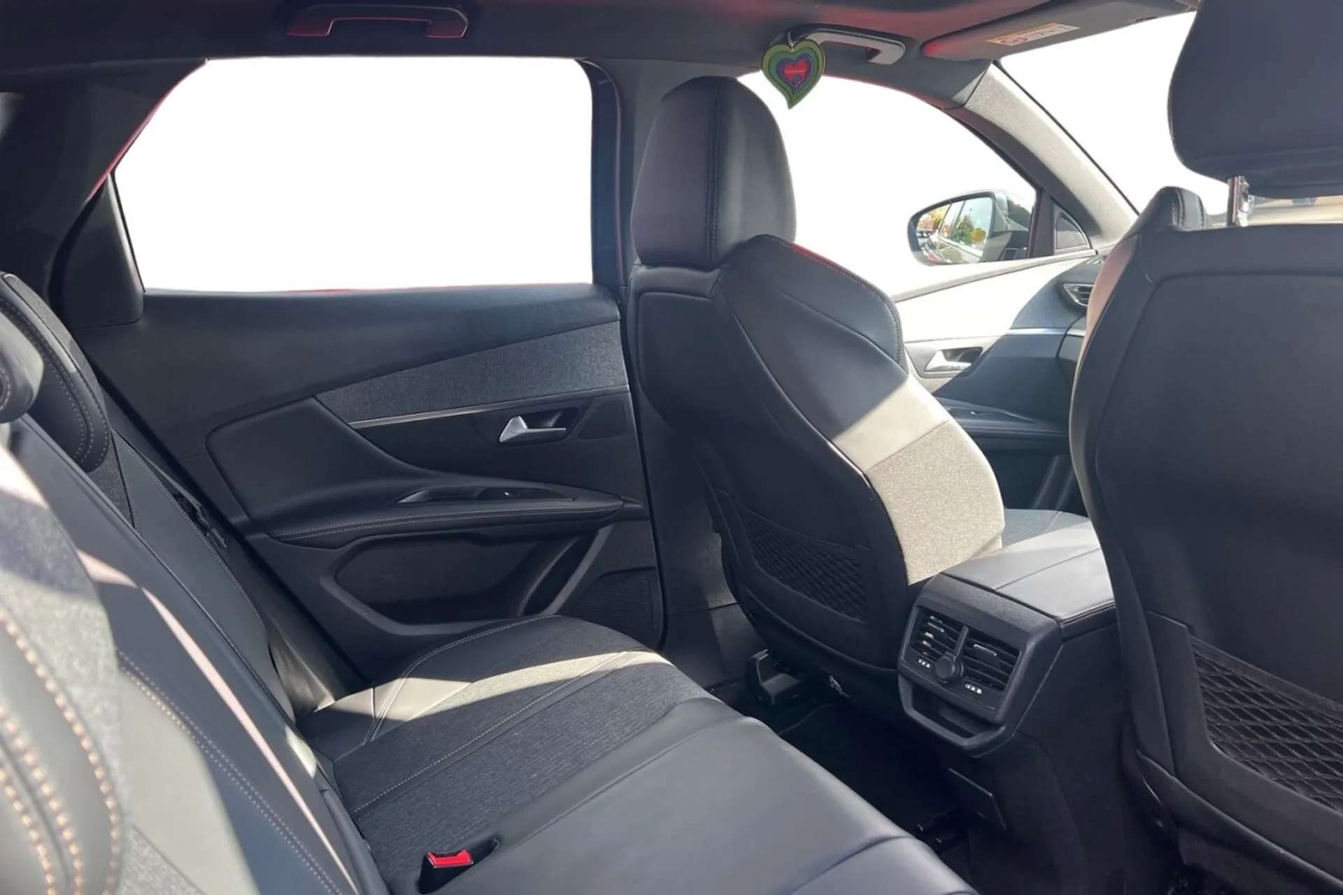 2018 PEUGEOT 3008 2018 PEUGEOT 3008