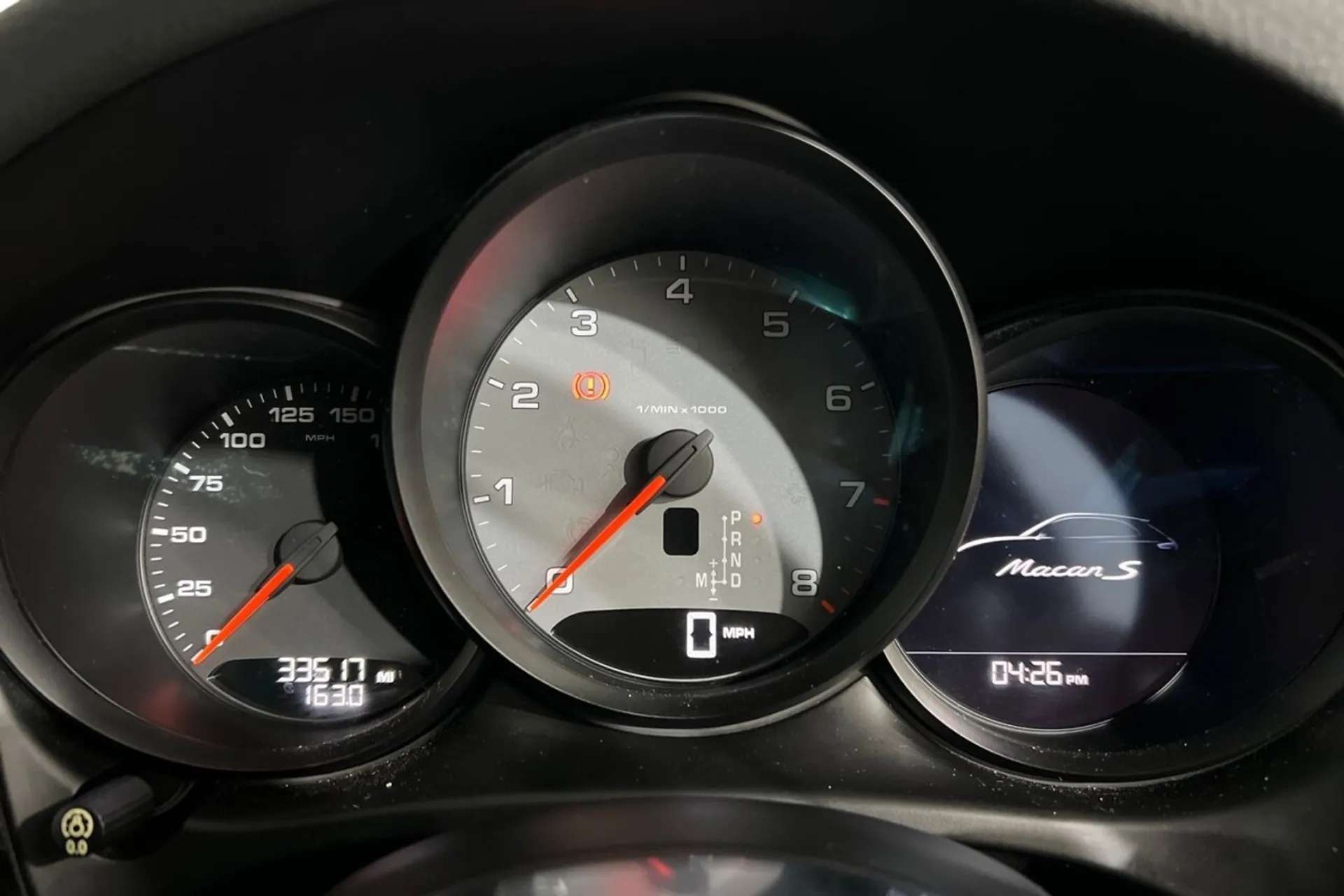 2018 PORSCHE MACAN 2018 PORSCHE MACAN